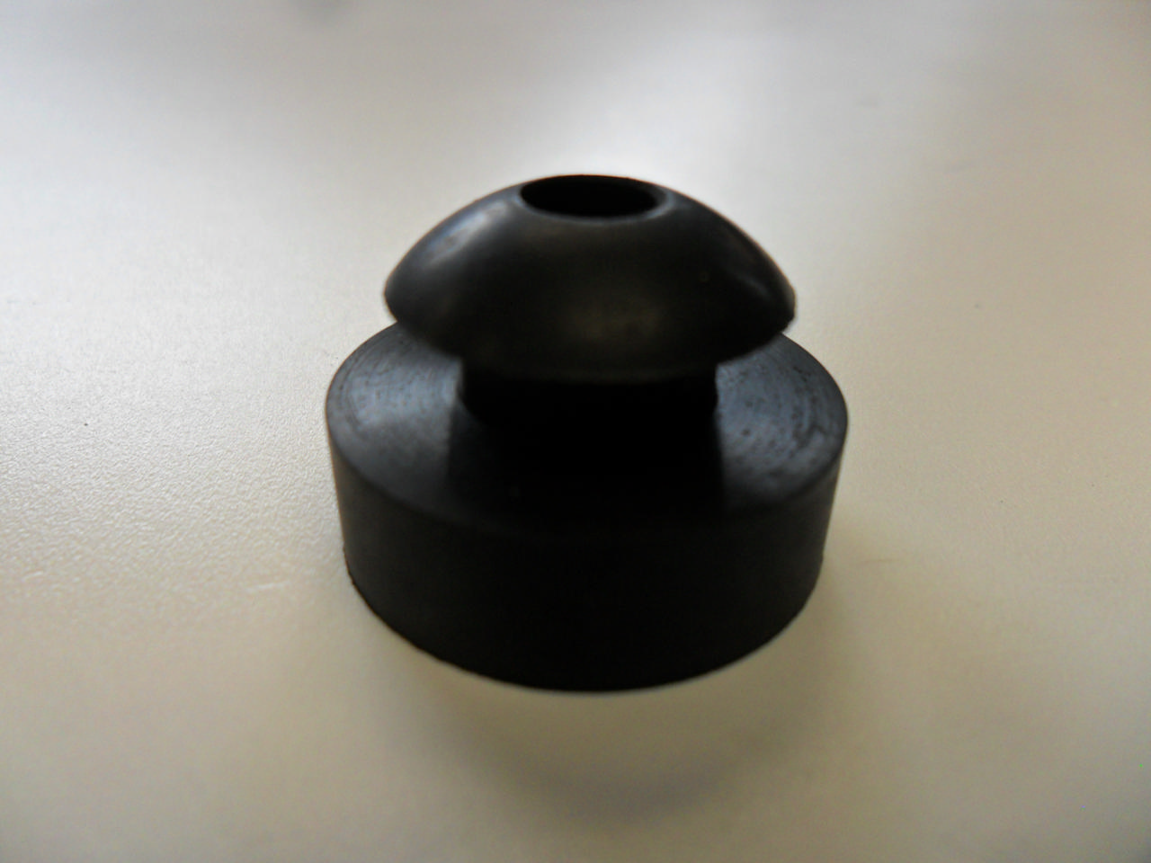 Latch Grommet