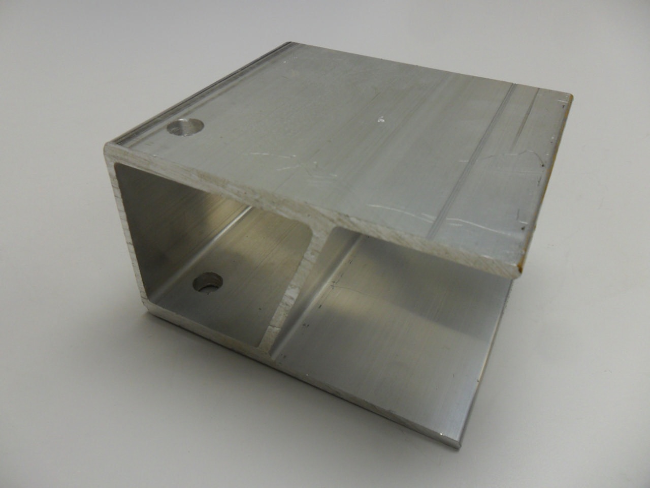 Left Pulley Box-2400#/3600#