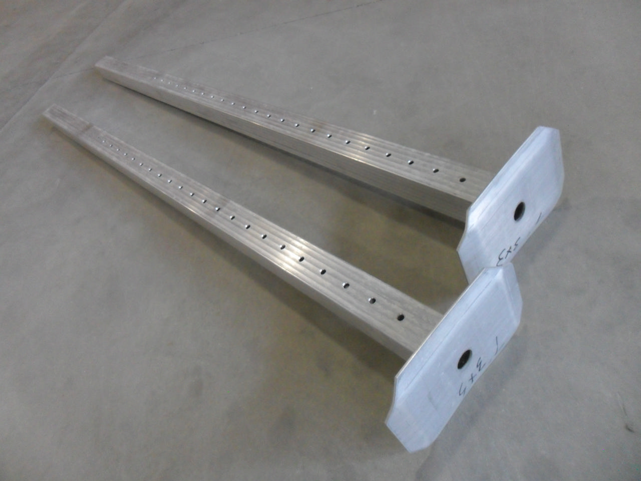 7' Hi-Lifter Leveling Leg-3