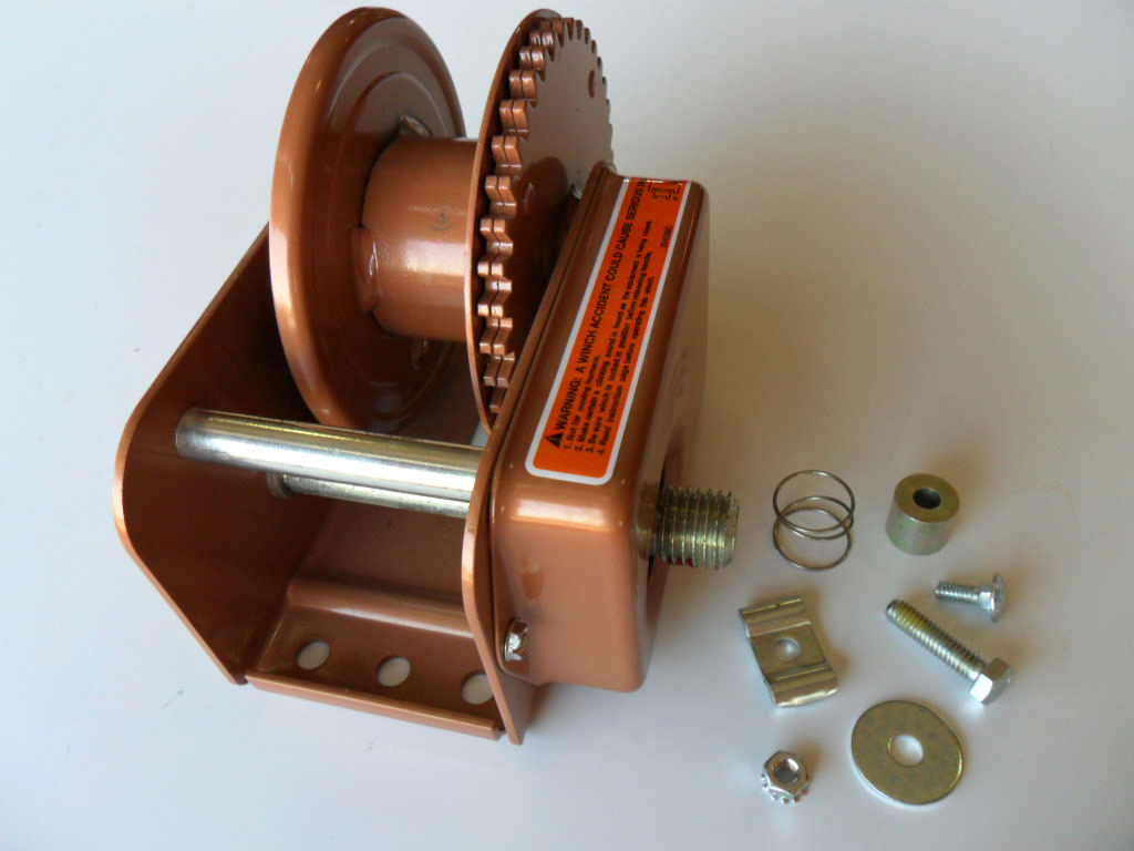 B1200 Manual Winch With Bolt Bag